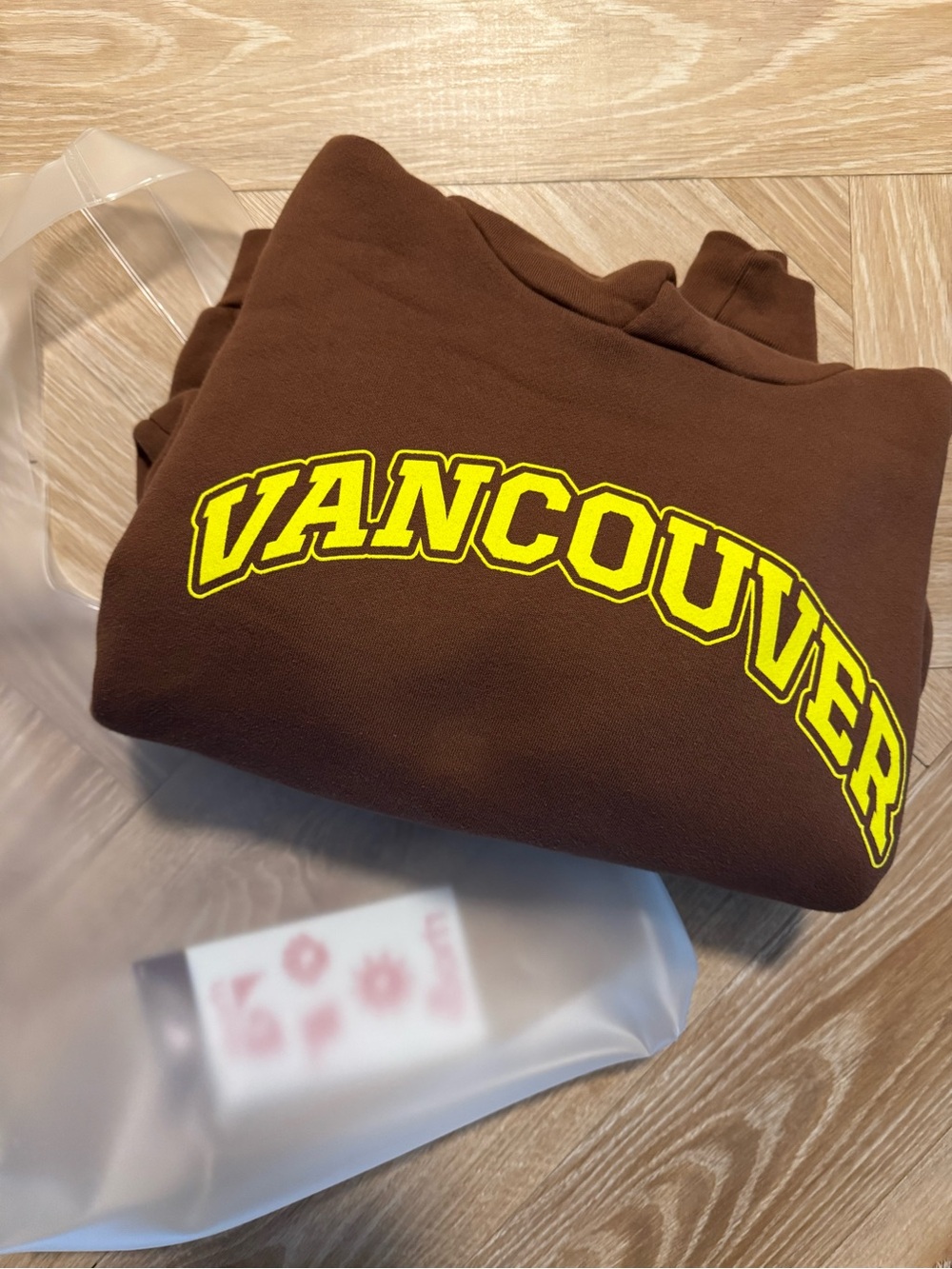 Vancouver Graphic Crewneck Sweater - Brown
